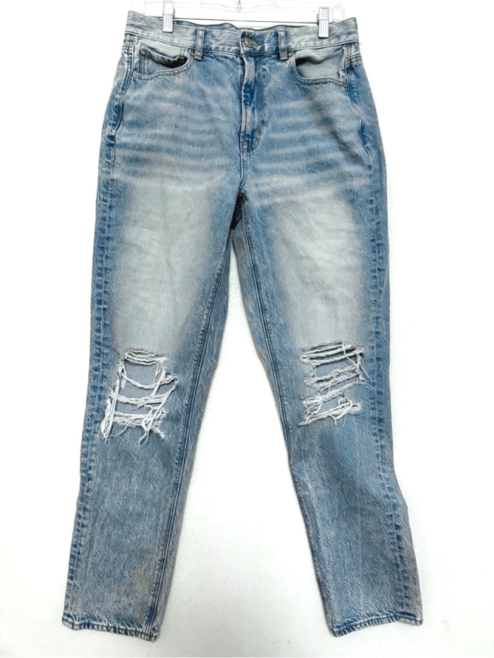 American Eagle Distressed MOM Blue Jeans
